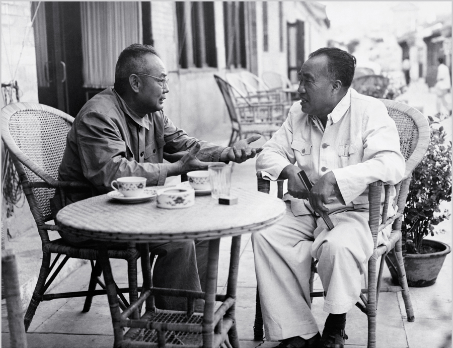 10.~ӢϺ(1953 z)