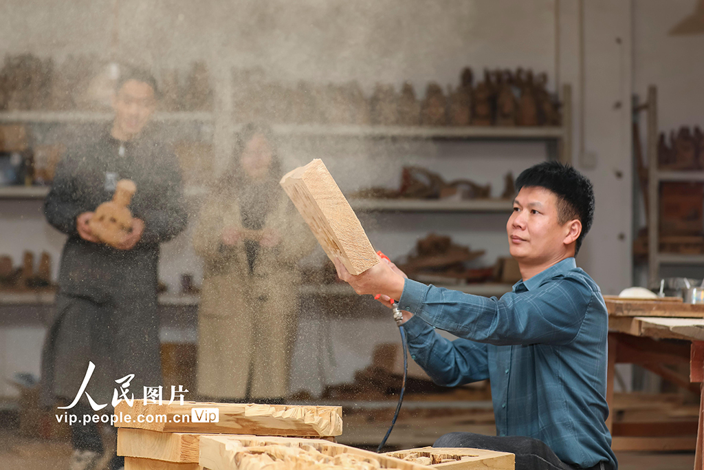 福建南安：助推木雕文化產(chǎn)業(yè)發(fā)展【6】