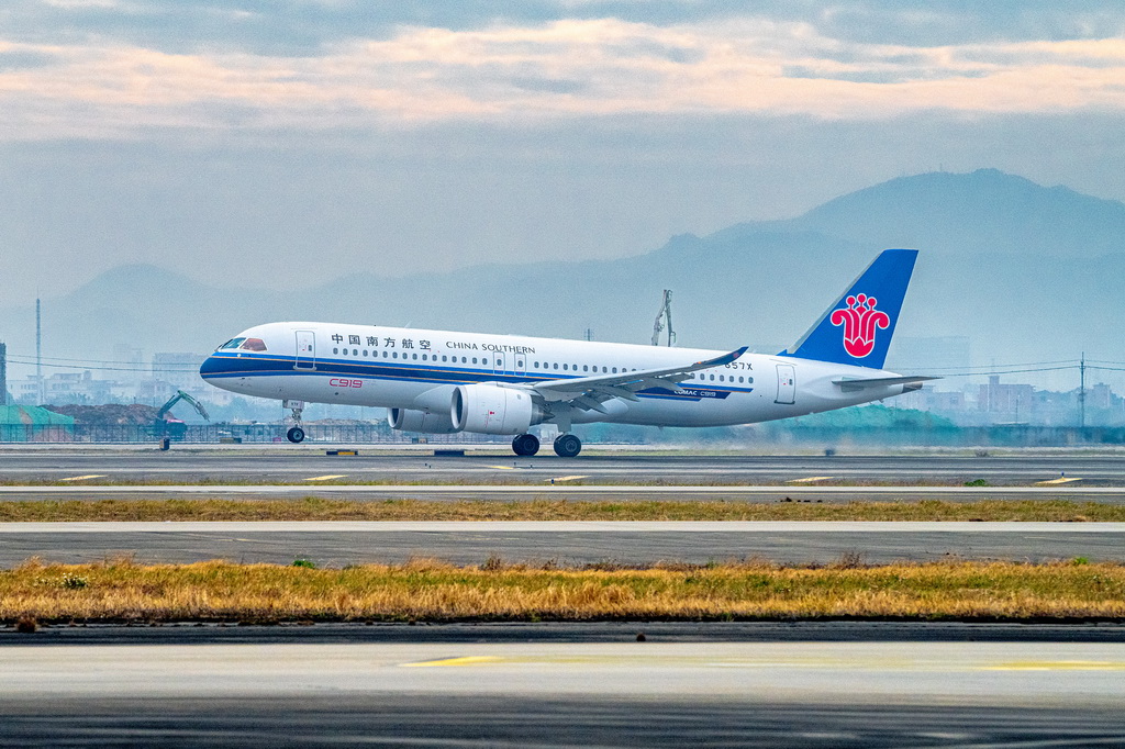 南方航空3架C919國產(chǎn)大飛機(jī)亮相春運(yùn)