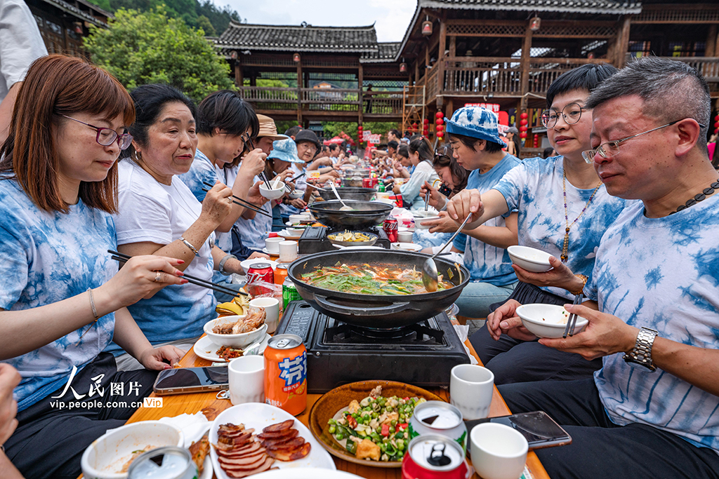 貴州黎平：谷雨節(jié)同吃長(zhǎng)桌宴【5】