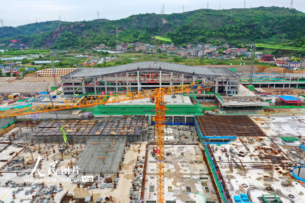 全力推進(jìn)溫玉鐵路施工建設(shè)