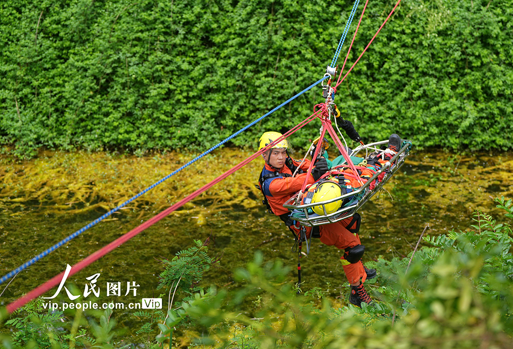四川遂寧：地震救援技術(shù)比賽舉行【2】