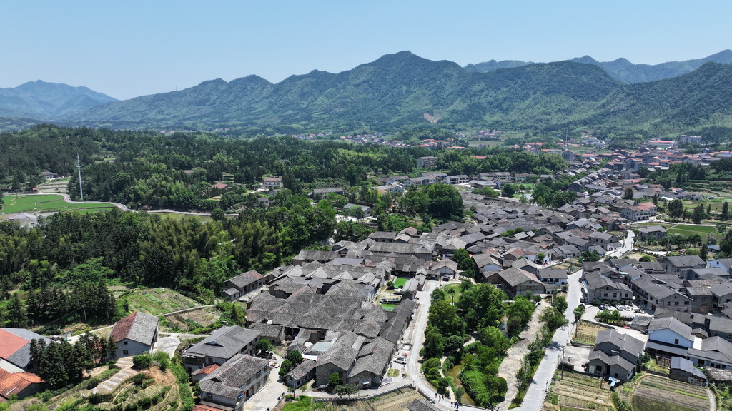 走進(jìn)湘北古村張谷英村