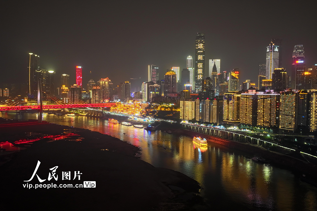 重慶：“夜經(jīng)濟(jì)”紅火【5】