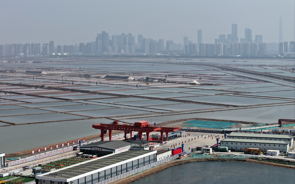 5月19日拍攝的津濰高鐵津沽海河隧道盾構(gòu)工區(qū)一角（無人機(jī)照片）。