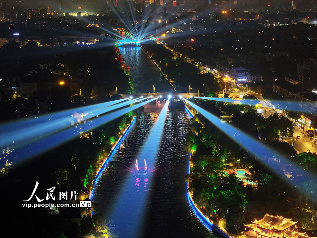 江蘇揚(yáng)州：夜游古運(yùn)河【2】