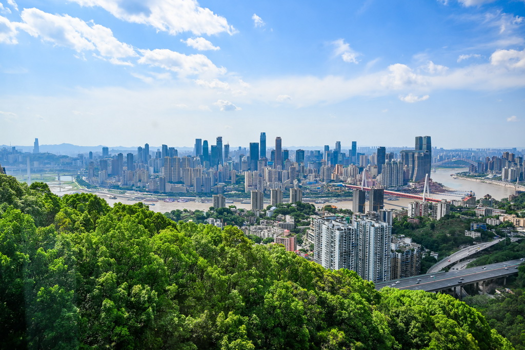這是5月22日拍攝的重慶城市景象。