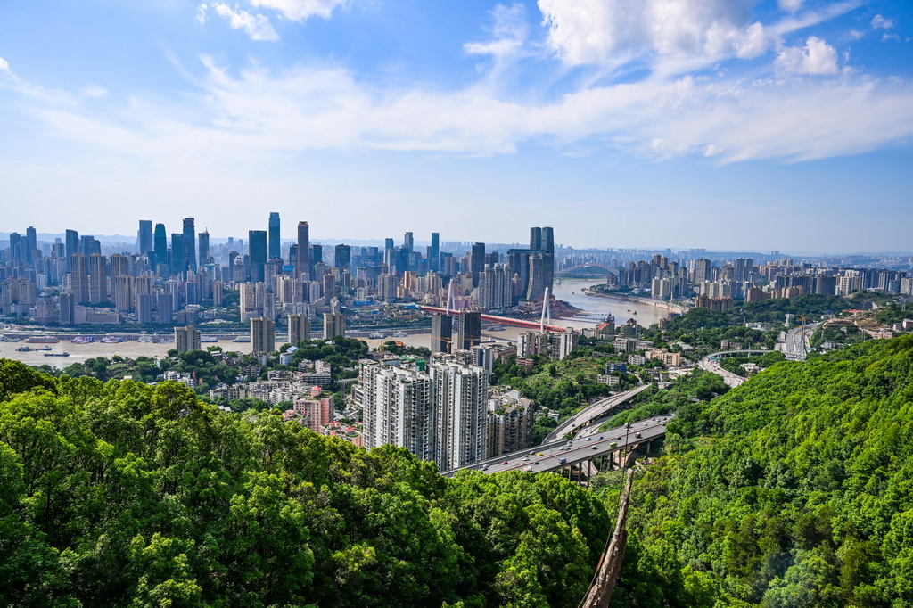 這是5月22日拍攝的重慶城市景象。