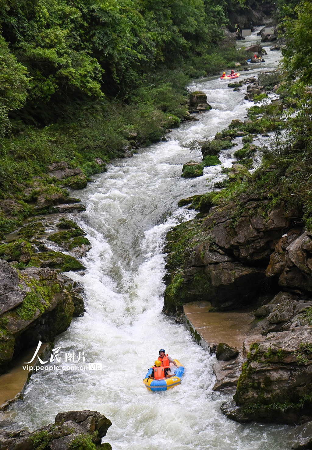 貴州鎮(zhèn)遠(yuǎn)：體驗(yàn)漂流【2】