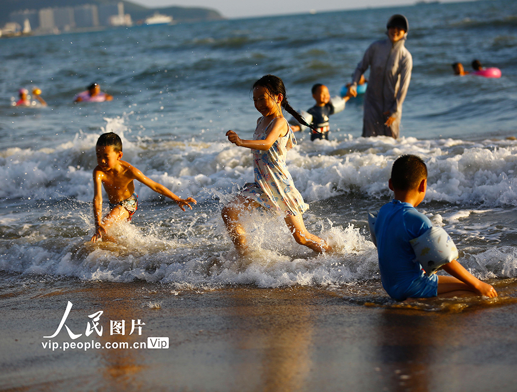海南三亞：海邊戲水【4】