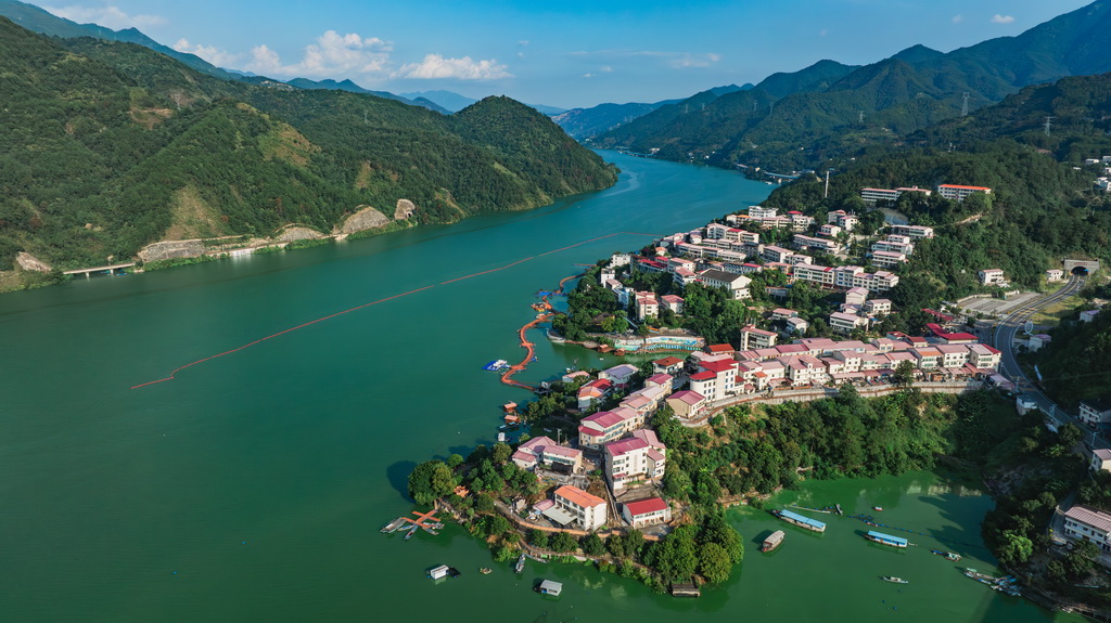 雄江：從水庫移民鎮(zhèn)到旅游勝地的蛻變