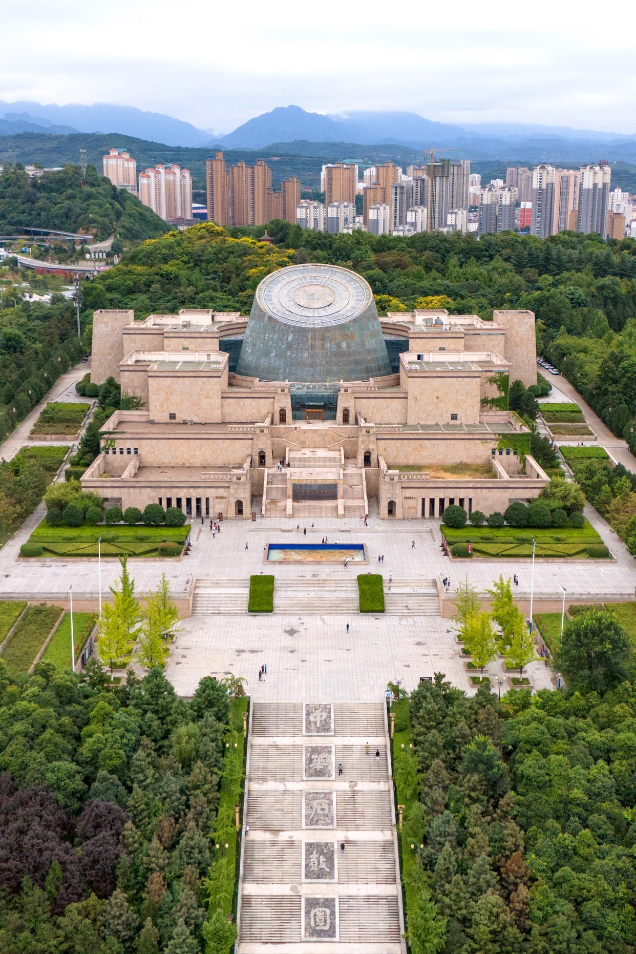 寶雞青銅器博物院（無(wú)人機(jī)照片，2024年9月5日攝）。新華社記者 鄒競(jìng)一 攝